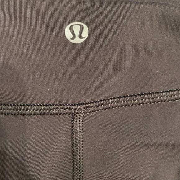 Lululemon Soulcycle Skull Heart Wunder Under Crop Leggings Sz 4 - Picture 8 of 12